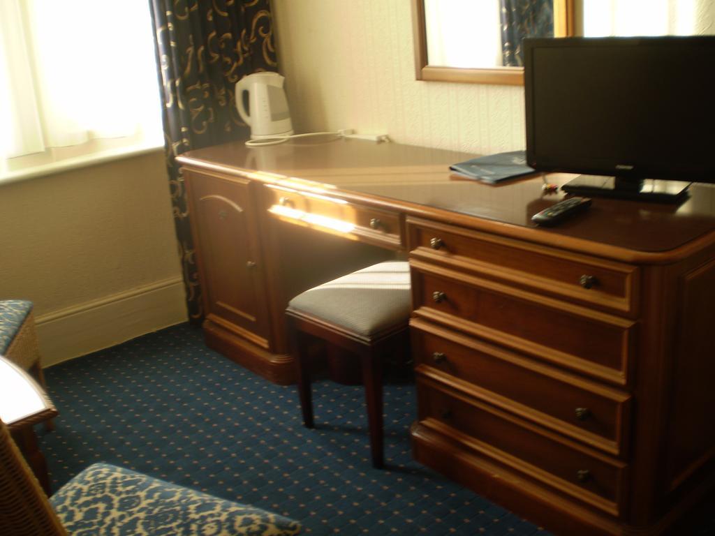Park View Hotel อีสต์บอร์น ภายนอก รูปภาพ