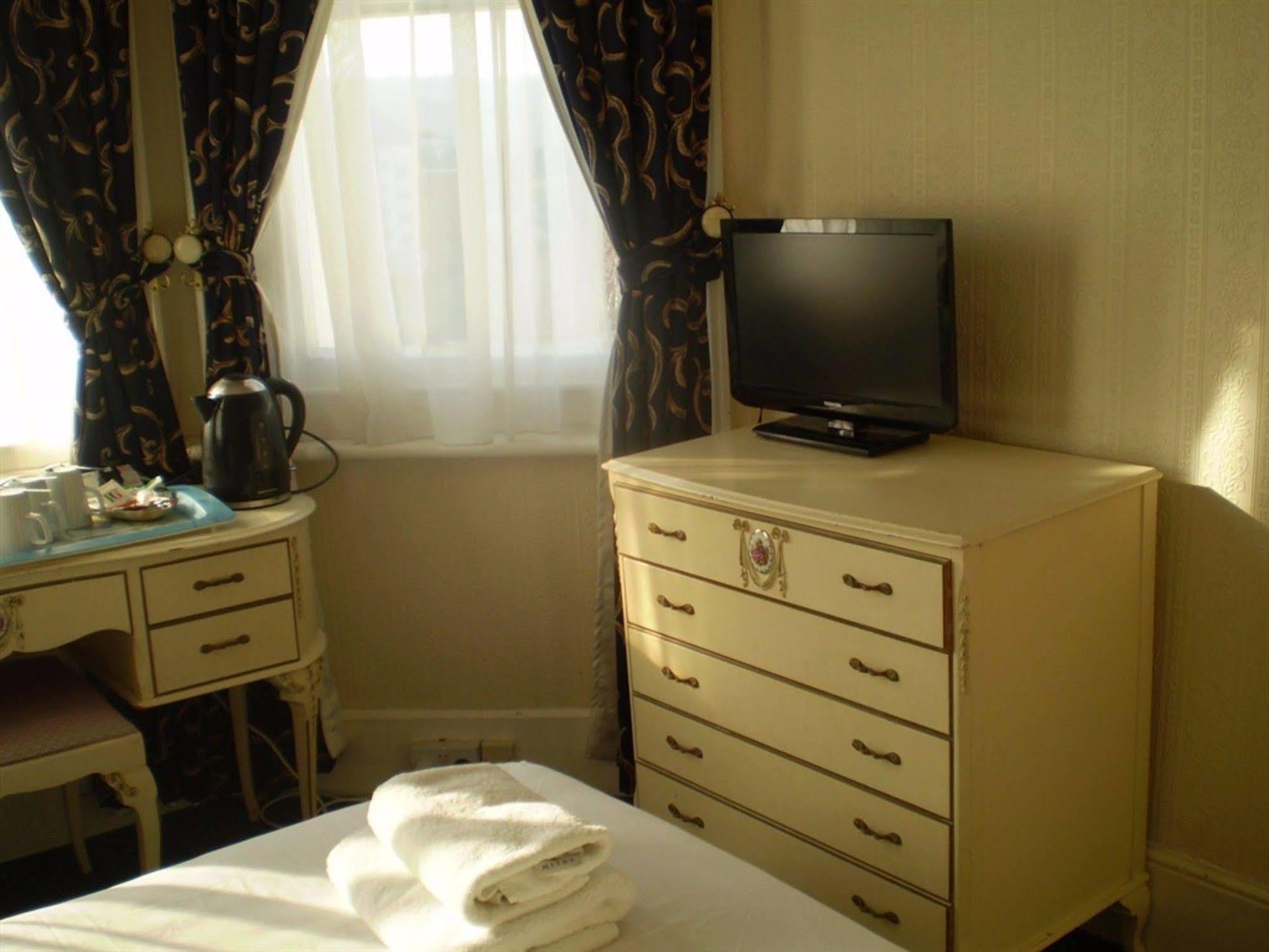 Park View Hotel อีสต์บอร์น ภายนอก รูปภาพ