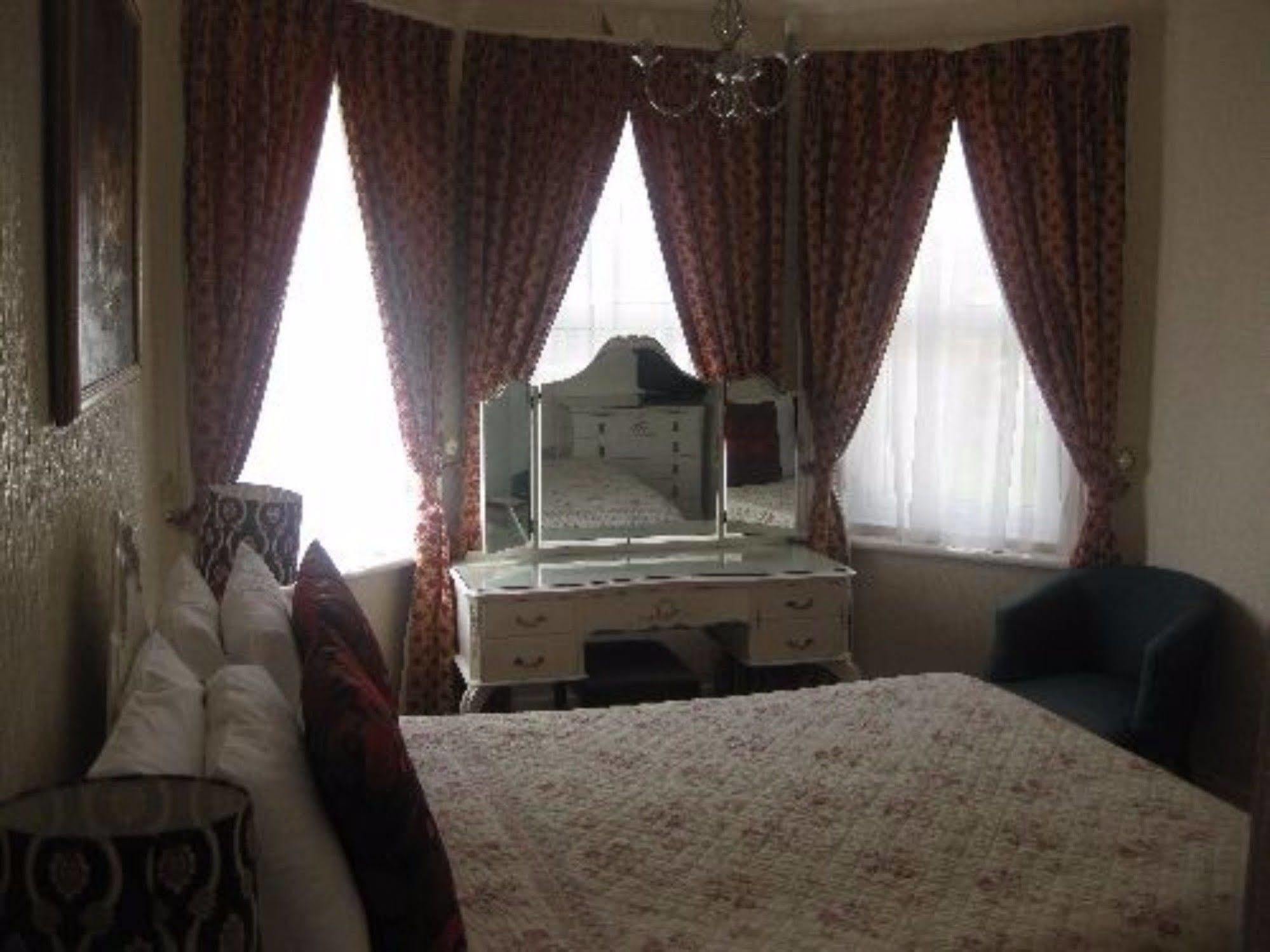 Park View Hotel อีสต์บอร์น ภายนอก รูปภาพ